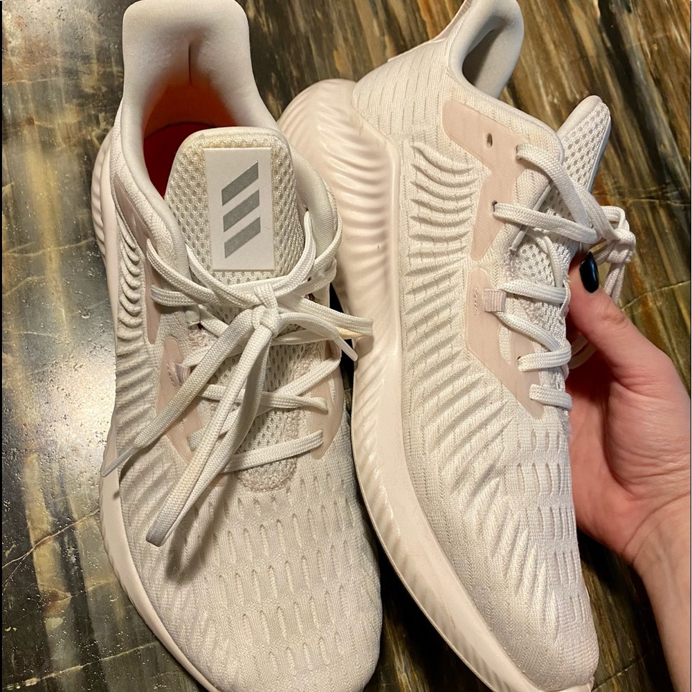 Adidas Alphabounce